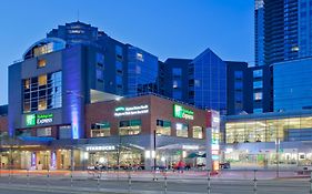 Holiday Inn Express Vancouver Metrotown Burnaby
